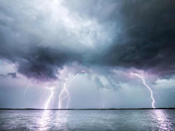 Storm Signals: When a Tough Trading Environment Turns Into Insolvency Risk